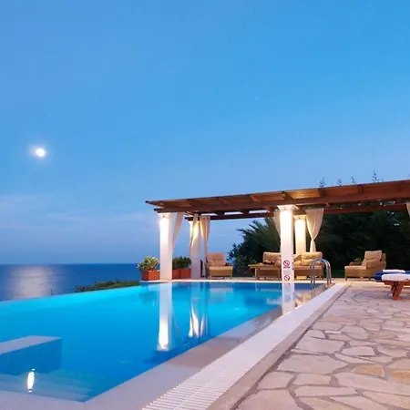 Villa Kleismata Sleeps 6