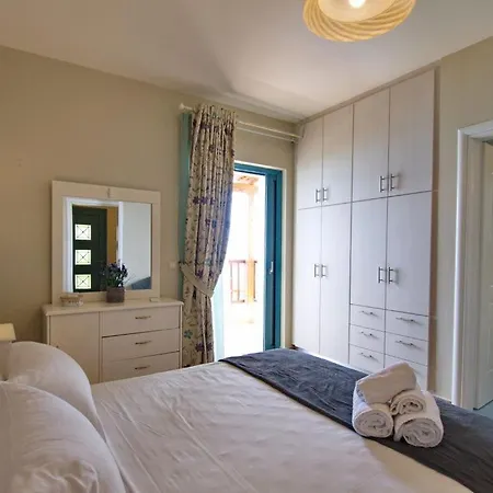 Kleismata Sleeps 6 Klismata