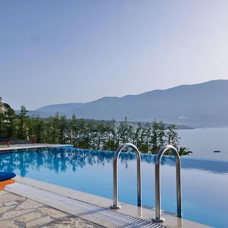 Kleismata Sleeps 6 * Klismata